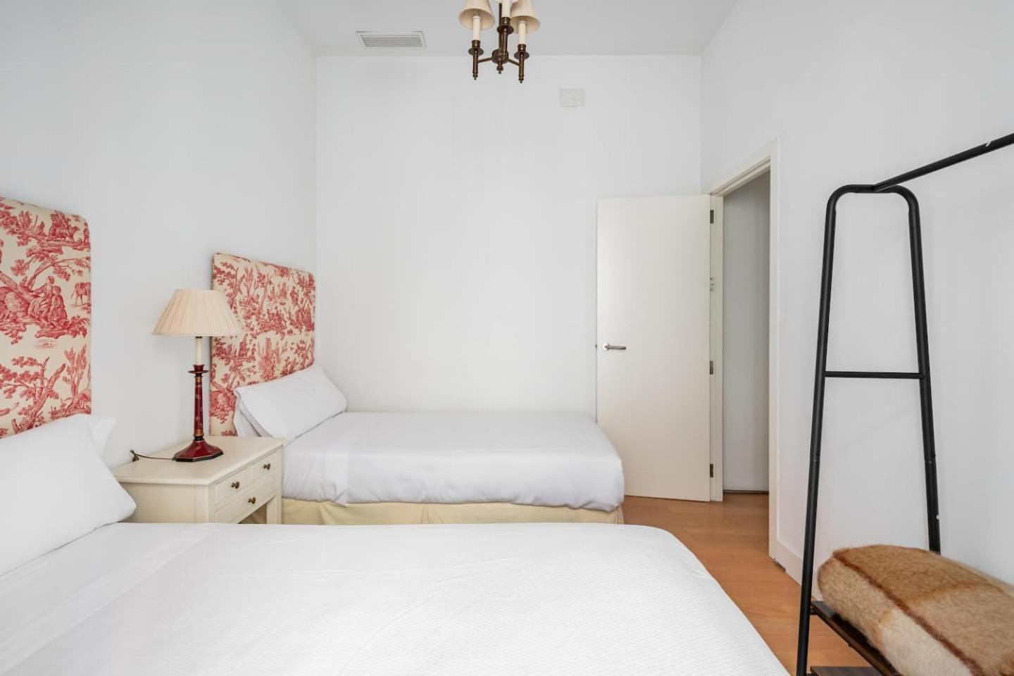 Komodo Sierpes: Bright & Classy Central Apartment Sevilha Exterior foto